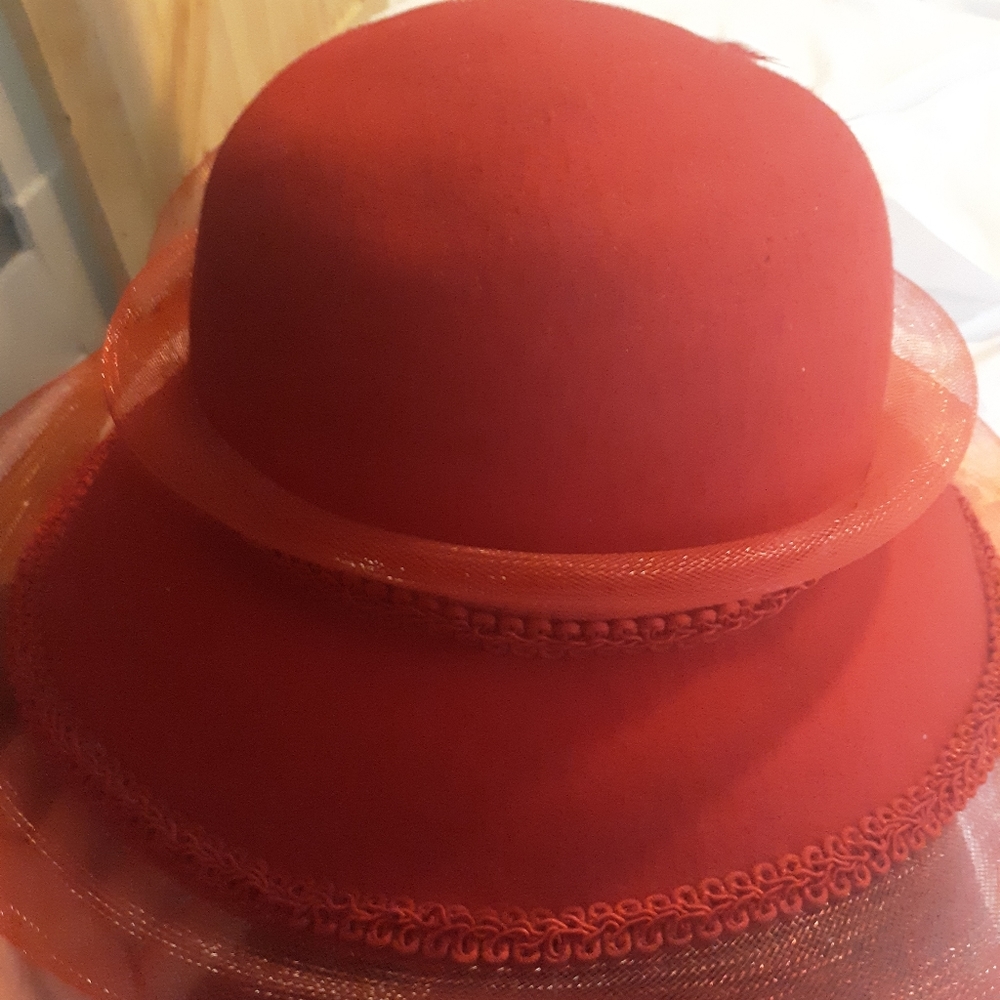Fancy hat - Picture 2 of 2